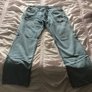 Men’s jeans.